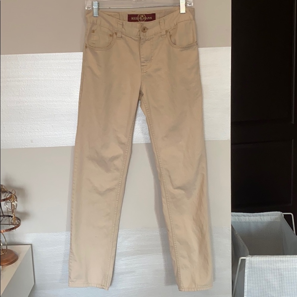 Kello Jeans
